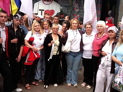 Буковинці підтримують Юлію Тимошенко у кожний день суду