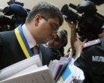 Чи правильно вчинила Тимошенко, перетворивши політичний процес на фарс?
