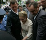 Чи правильно вчинила Тимошенко, перетворивши політичний процес на фарс?