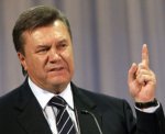 Янукович звільнив 10 тисяч ув'язнених