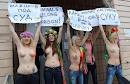FEMENістку побила фанатка Ландіка за заклики "каструвати с*ку"