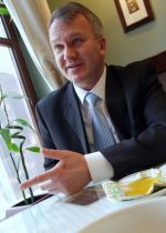 «Нашоукраїнець» Куліш в Чернівецькій обласній раді стопорить проект рішення опозиції