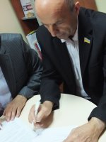 Кандидати в нардепи від опозиції по чотирьом округам Буковини підписали угоду  ФОТО  ВІДЕО ТЕКСТ УГОДИ