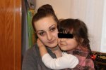 У буковинки чоловік з Румунії примусово забирає доньку