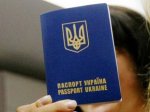 Все більше українців відмовляються від громадянства