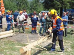 На Путильщині відбулось змагання звалювальників лісу
