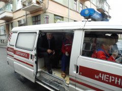 Правоохоронці встановлюють осіб, які нанесли тілесні ушкодження депутату обласної ради в Чернівцях