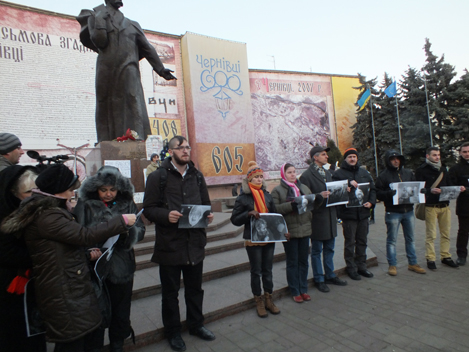 Чернівецькі журналісти проти влади. Дивитися відео