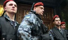 Спецназ вийшов на вулиці Києва, щоб охороняти Євромайдан від «Беркута»