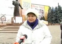 Сини буковинки по різні боки барикади