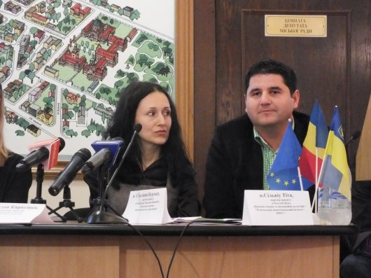 На фото Стеліана Бурлаку (партнер у Республіці Молдова) та Сільвіу Тіта (партнер у Румунії)