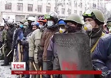 "Правий сектор" кличе на Майдан людей з вогнепальною зброєю