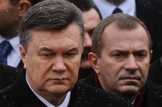 У Януковича пропонують підписати конституційний договір