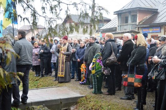 У селищі Берегомет Вижницького району вшанували пам’ять загиблих  у Києві