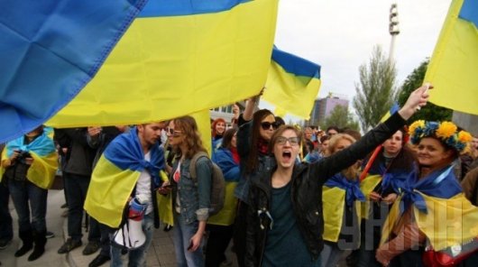 Понад 70% мешканців Донбасу за єдину Україну - "Народний референдум"