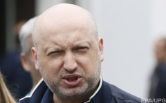 Турчинов заявив, що не відправляв Медведчука та Шуфрича на переговори з терористами