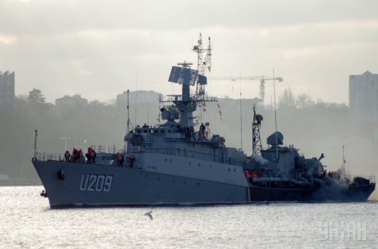 Україна повністю закриває морські порти в Криму