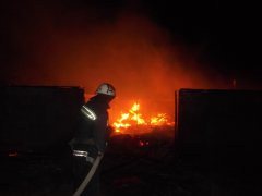Буковинські вогнеборці врятували від знищення пожежами 6 будівель