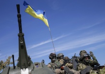 Українські військові утримують аеропорт Донецька під шквалом обстрілів бойовиків
