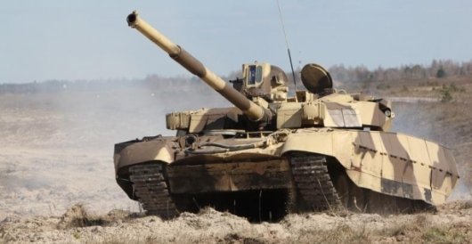 Під Маріуполем йде бій: сили АТО підбили танк бойовиків