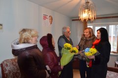 Сторожинецькі «батьківщинівці» привітали з ювілеєм активіста, який у дні Майдану передав 8 тис. грн. «на визволення Юлії Тимошенко»