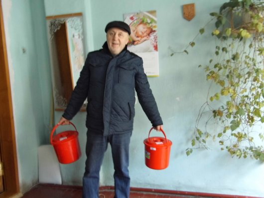 Буковинські волонтери "Дорогою добра" — до українських воїнів