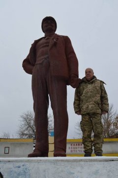  Москаль  їздив у Станицю Луганську 