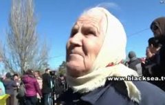 «Я хочу умереть в Украине. Я ненавижу оккупантов»: Виступ старенької кримчанки підірвав мережу (відео)