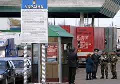 Прикордонники рекомендують завчасно готувати документи для виїзду за кордон, в т.ч. до Криму