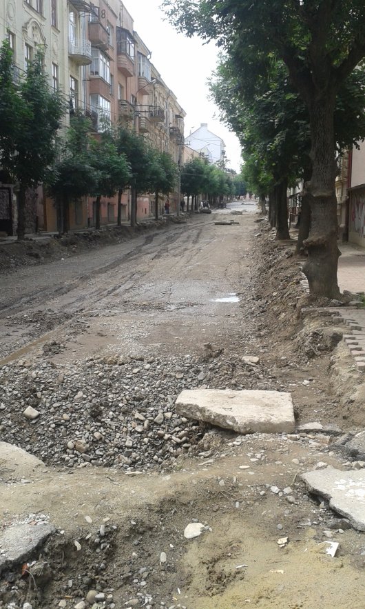 Коли закінчиться ремонт вулиці Богдана Хмельницького?