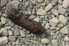 В Лужанах будівельники виявили артилерійський снаряд