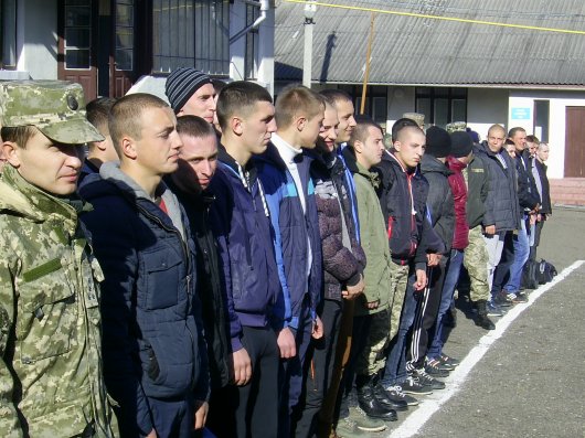 Перша партія юнаків з Буковини відправилась на службу до ЗСУ