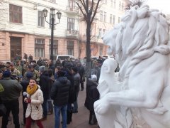 Засідання сесії Чернівецької обласної ради розпочалося мітингом