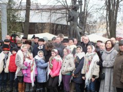 В Чернівцях відзначили річницю з дня народження Михая Емінеску (ФОТО)