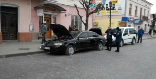 В Коломиї обстріляли авто чернівчанина