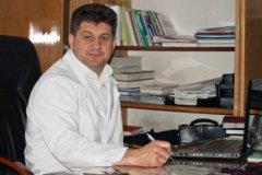 Мер Чернівців розірвав трудовий контракт з головним лікарем міської стоматології