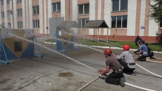 Чернівецькі рятувальники визначили переможців змагань з пожежно-прикладного спорту 
