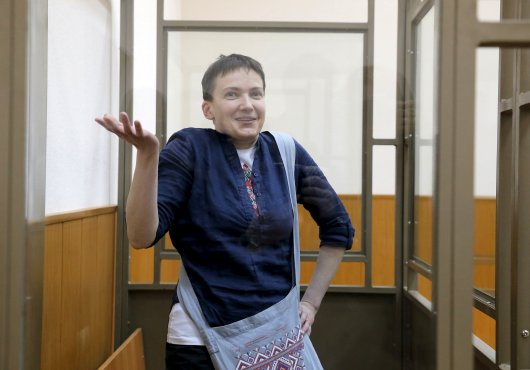 Надія Савченко вже вилетіла до України - Reuters