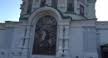 Екс-нардепа з Тернопільщини шокувала картина на церкві, як кінь Петра I топче український прапор