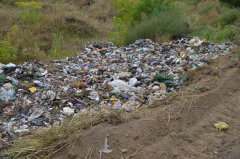 Екологічна інспекція підрахувала збитки за висипане сміття в с. Іванківці
