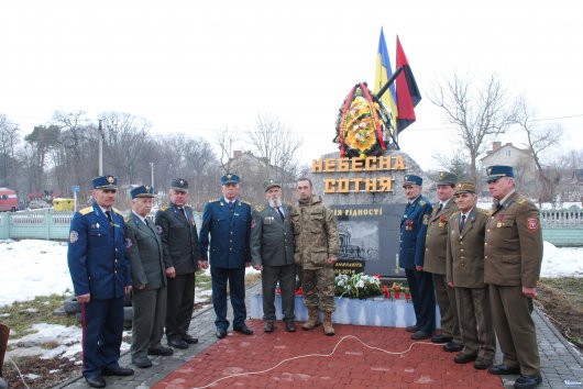 Лужанські козаки ініціюють спорудження пам’ятника Степану Бандері в Чернівцях 