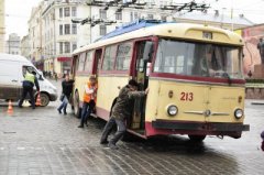 У Чернівцях проїзд у тролейбусах з 1 квітня вартуватиме 2 гривні