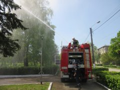 Хотинські рятувальники отримали новий пожежно-рятувальний автомобіль