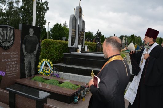 У Чернівцях відкрито меморіал воїнам АТО