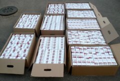 На кордоні з Румунією прикордонники виявили 8 ящиків контрабандних сигарет