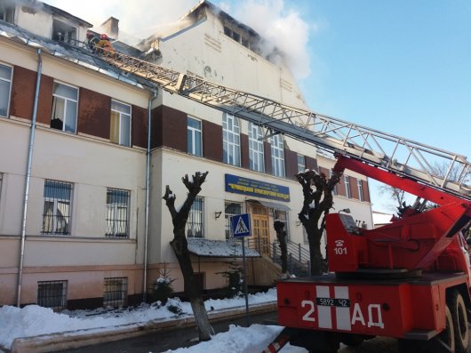 Подробиці пожежі Чернівецького транспортного коледжу