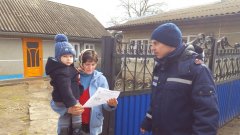 У Чернівецькій області рятувальники продовжують нагадувати громадянам правила пожежної безпеки