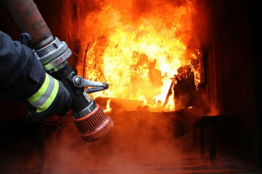 У Чернівцях значно збільшилась кількість пожеж. Рятувальники нагадують основні правила безпеки