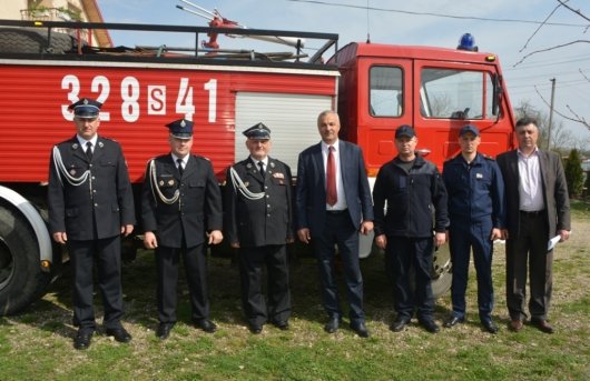 Буковинське село отримало пожежну машину від польських партнерів