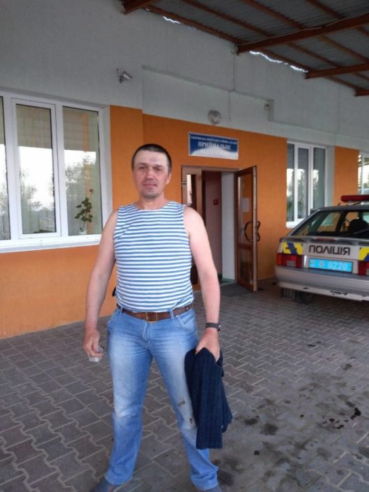 Учасник АТО Павло Марценюк отримав тілесні ушкодження, перебуваючи в приміщенні Новодністровської міської ради